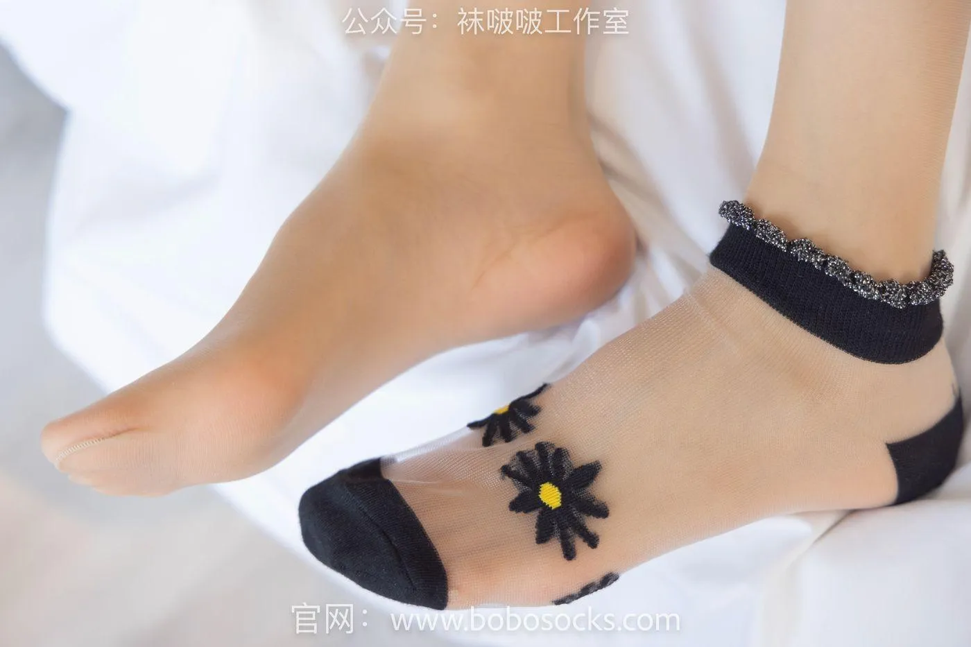[BoBoSocks袜啵啵]NO.097 稚予-板鞋、玻璃丝短袜、肉丝 [140P]插图2